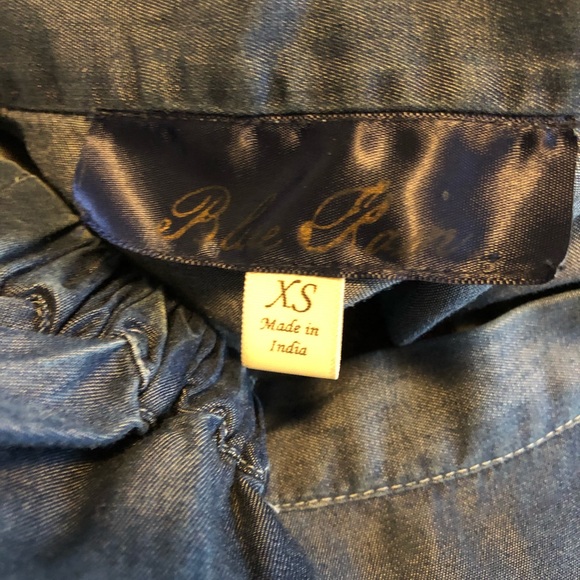 Francesca’s Top - Picture 2 of 6